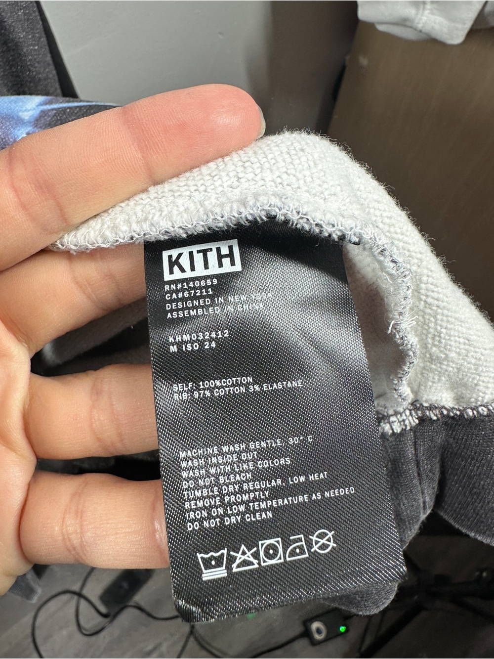 KITH NY To The World Neon Liberty Vintage Nelson Hoodie sz XXL - Picture 6 of 7